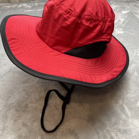 The Fairway Sunhat Shape Flexer Hat Sz S/M Red Vented Neck Flap Wind Resist UPF - Picture 1 of 9